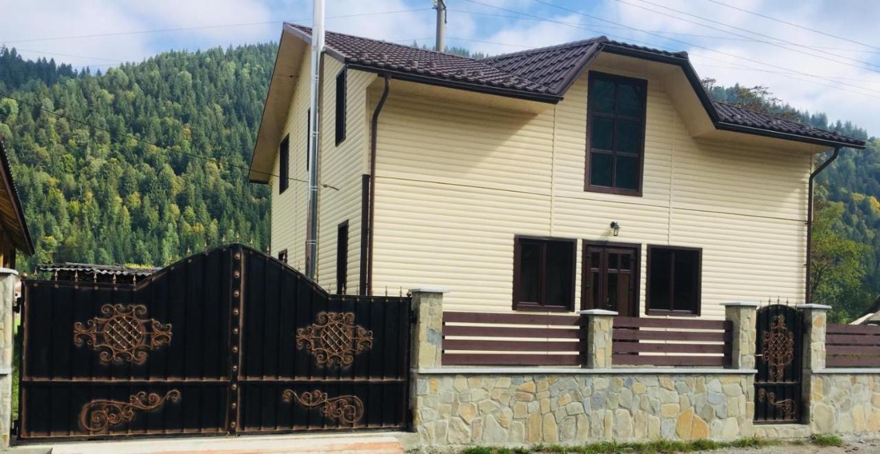 Гірська Роса Apartment Verkhniy Yasenov Exterior photo